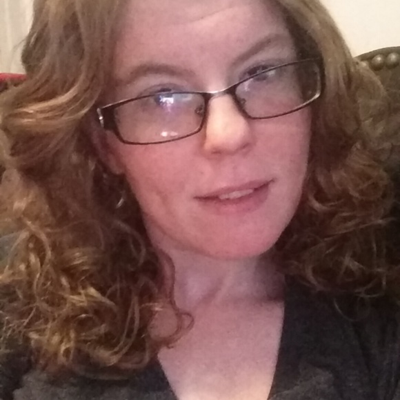 Meet your Posher, Jenn - Picture 6 of 7